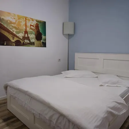 Apartamento Downtown Tirana